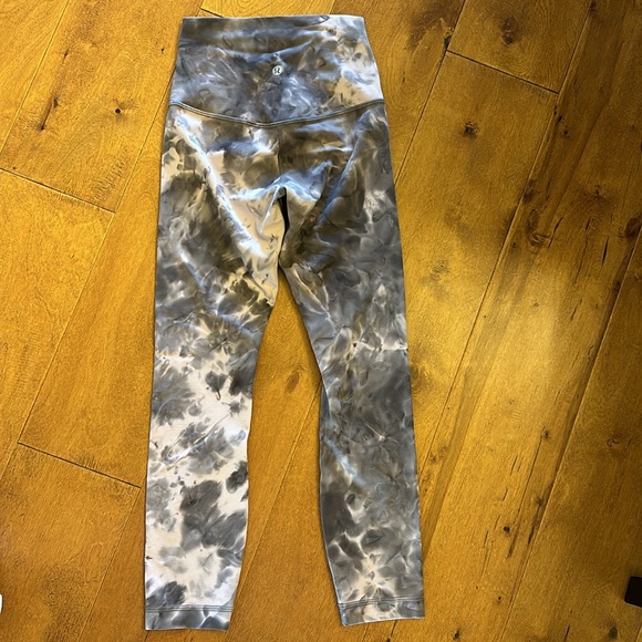 Buttery soft align lululemon leggings - high waist , 23 in inseam . - Picture 2 of 4